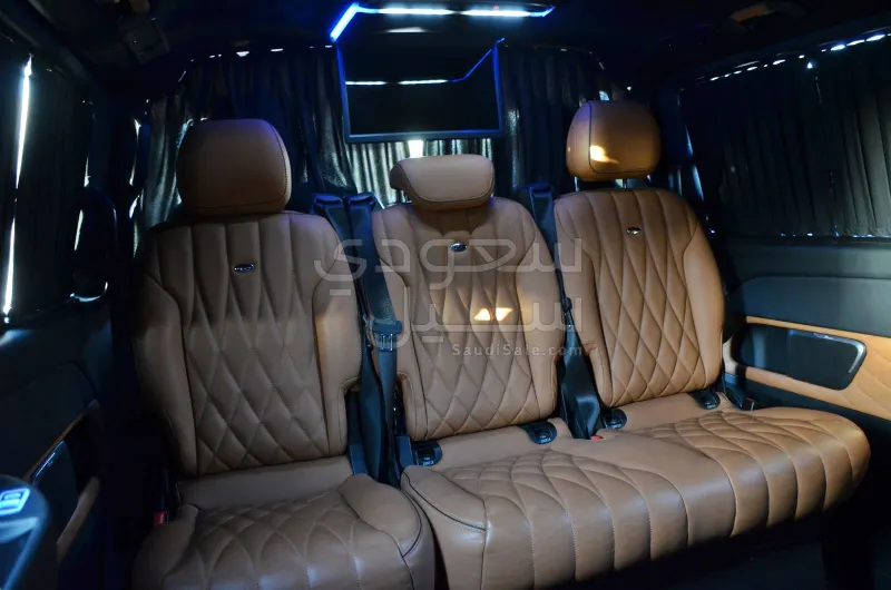 2023 Mercedes-Benz V 250