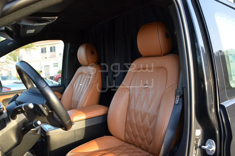 2023 Mercedes-Benz V 250