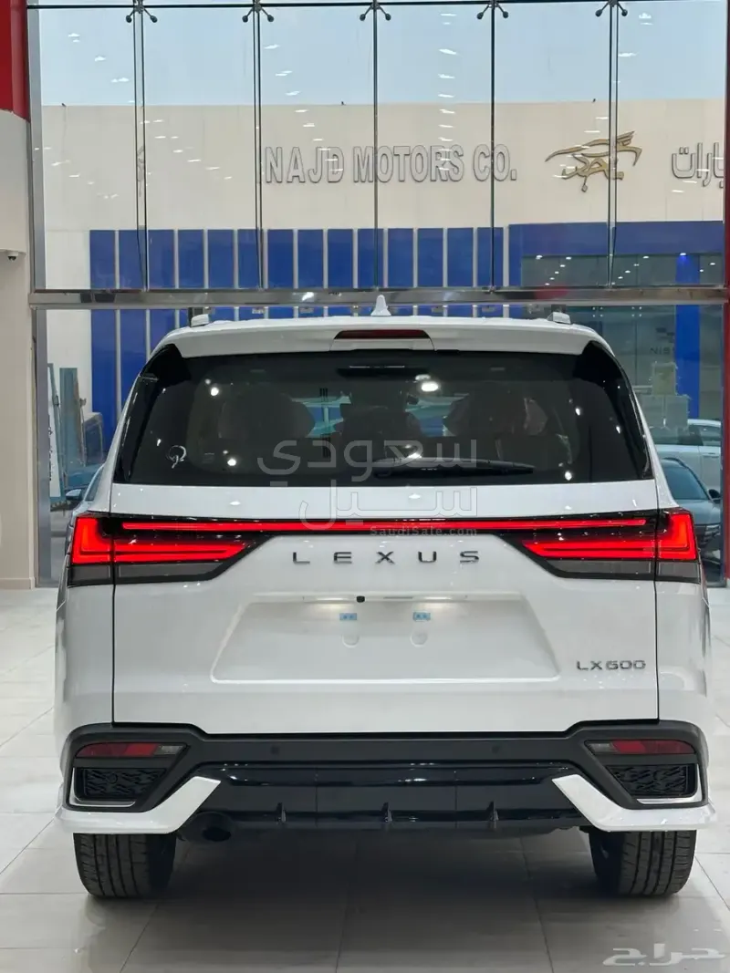 2025 Lexus LX 600 F