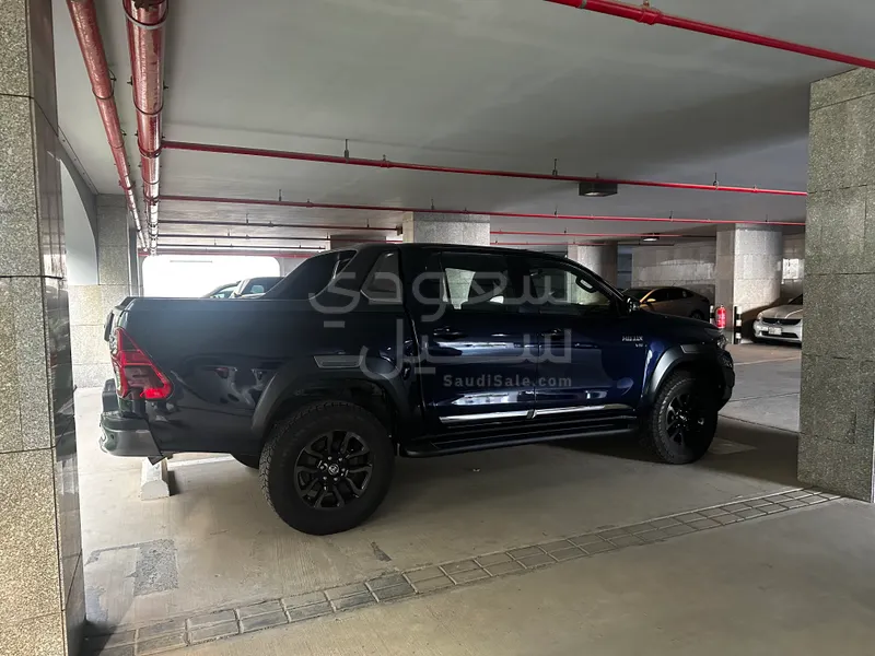 2021 تويوتا هاي لوكس ادفنشر غمارتين