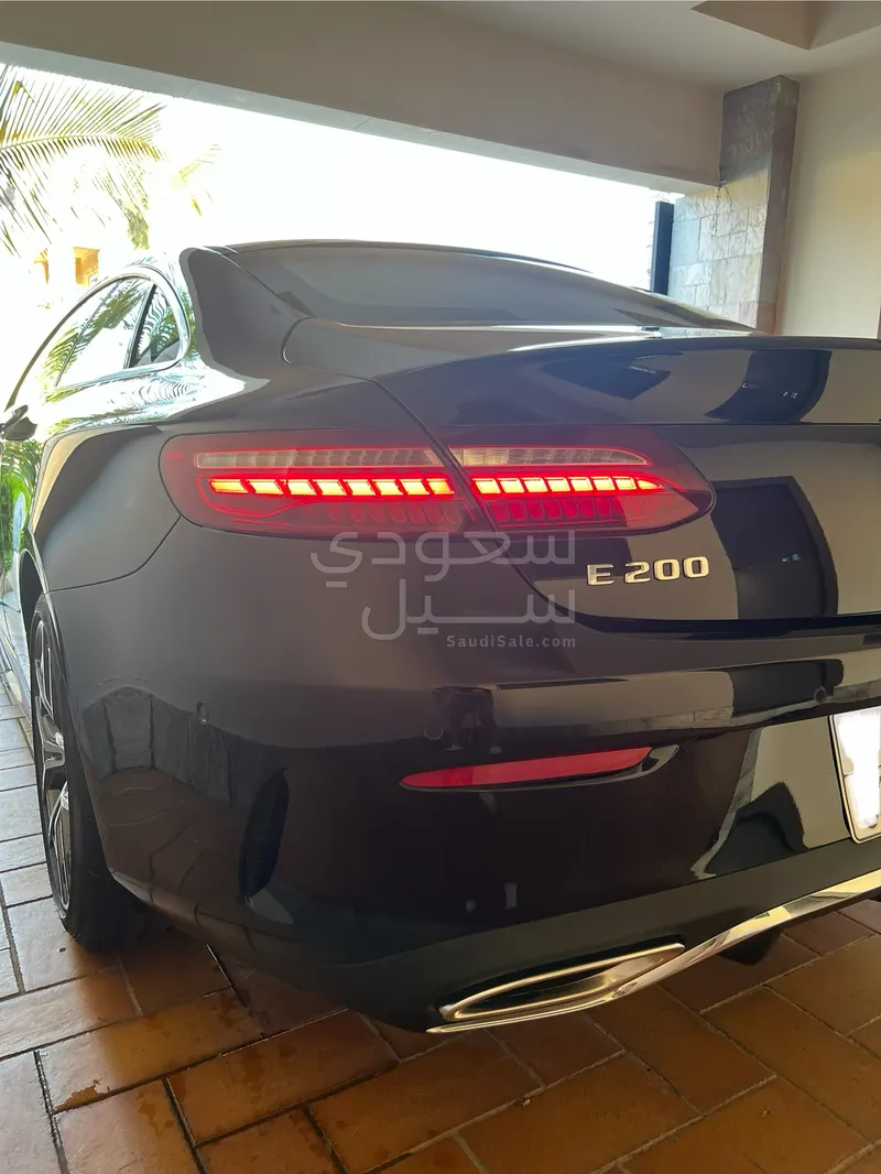 2022 Mercedes-Benz E 200 Coupe