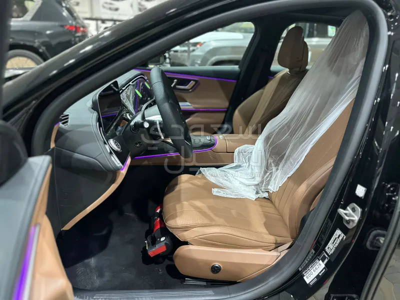 2025 Mercedes-Benz E 200