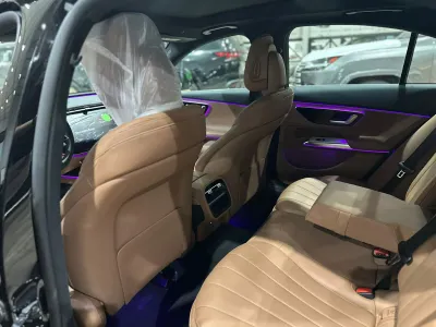 2025 Mercedes-Benz E 200
