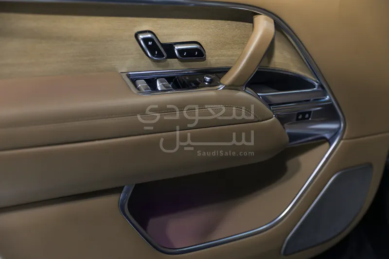 2023 لاند روفر رينج روفر اس في اوتوبيوغرافي