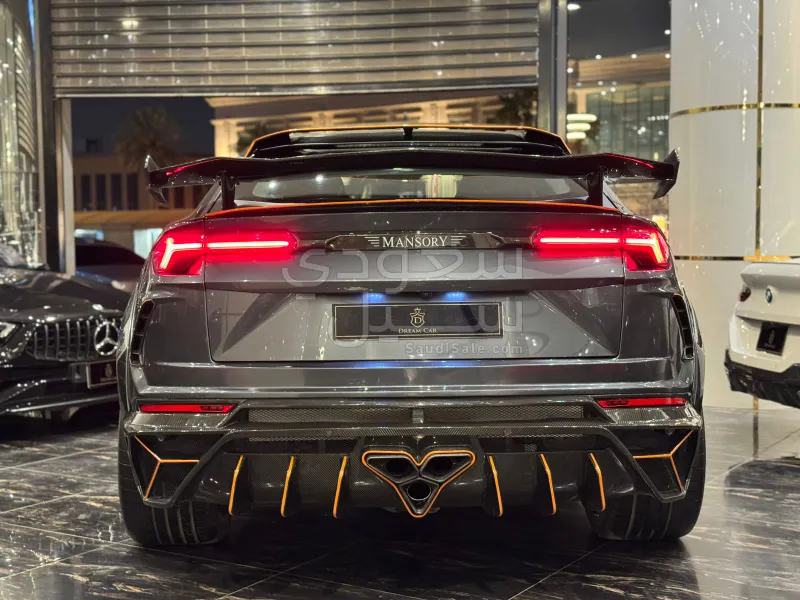 2019 Lamborghini URUS
