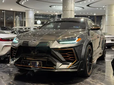 2019 Lamborghini URUS