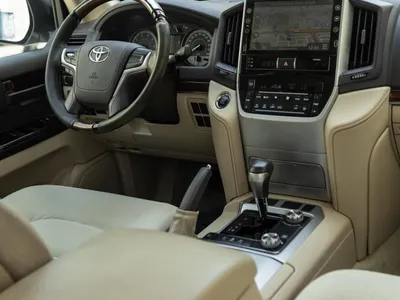 2017 Toyota Land Cruiser GXR
