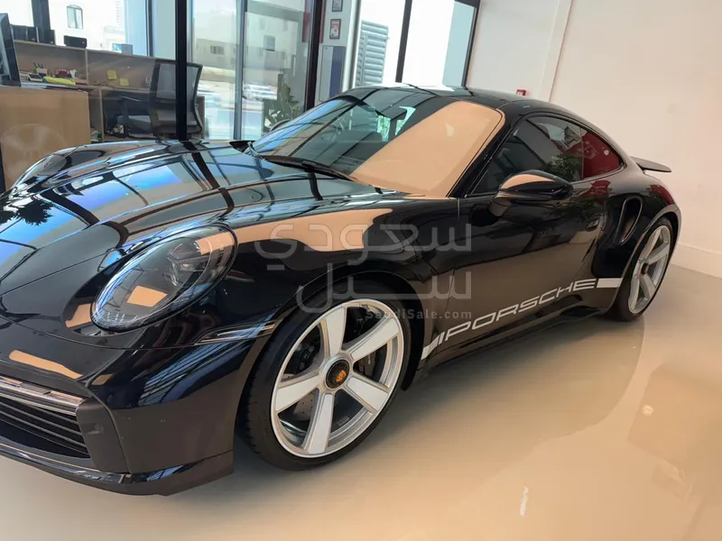 2025 Porsche 911 Turbo S