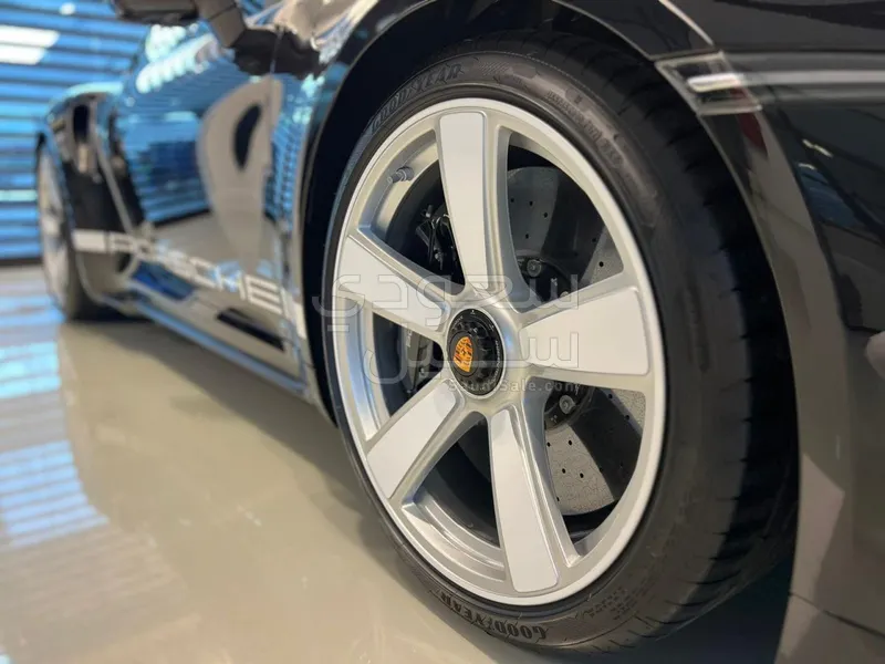 2025 Porsche 911 Turbo S