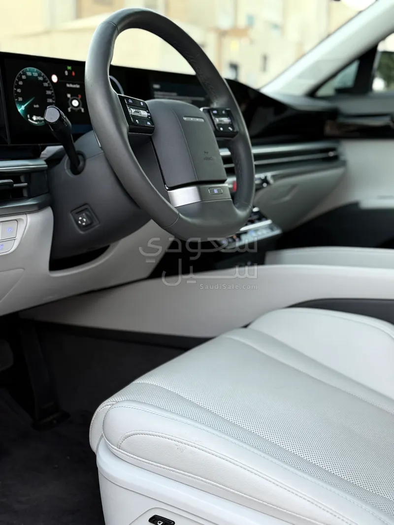 2023 Hyundai Azera Smart