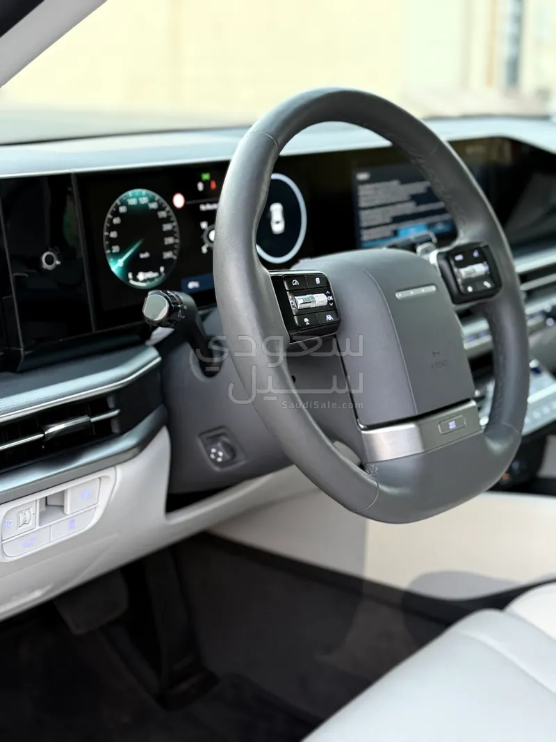 2023 Hyundai Azera Smart