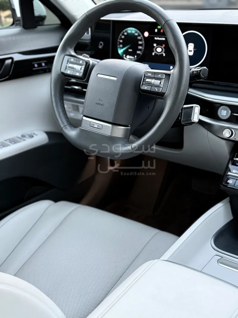 2023 Hyundai Azera Smart