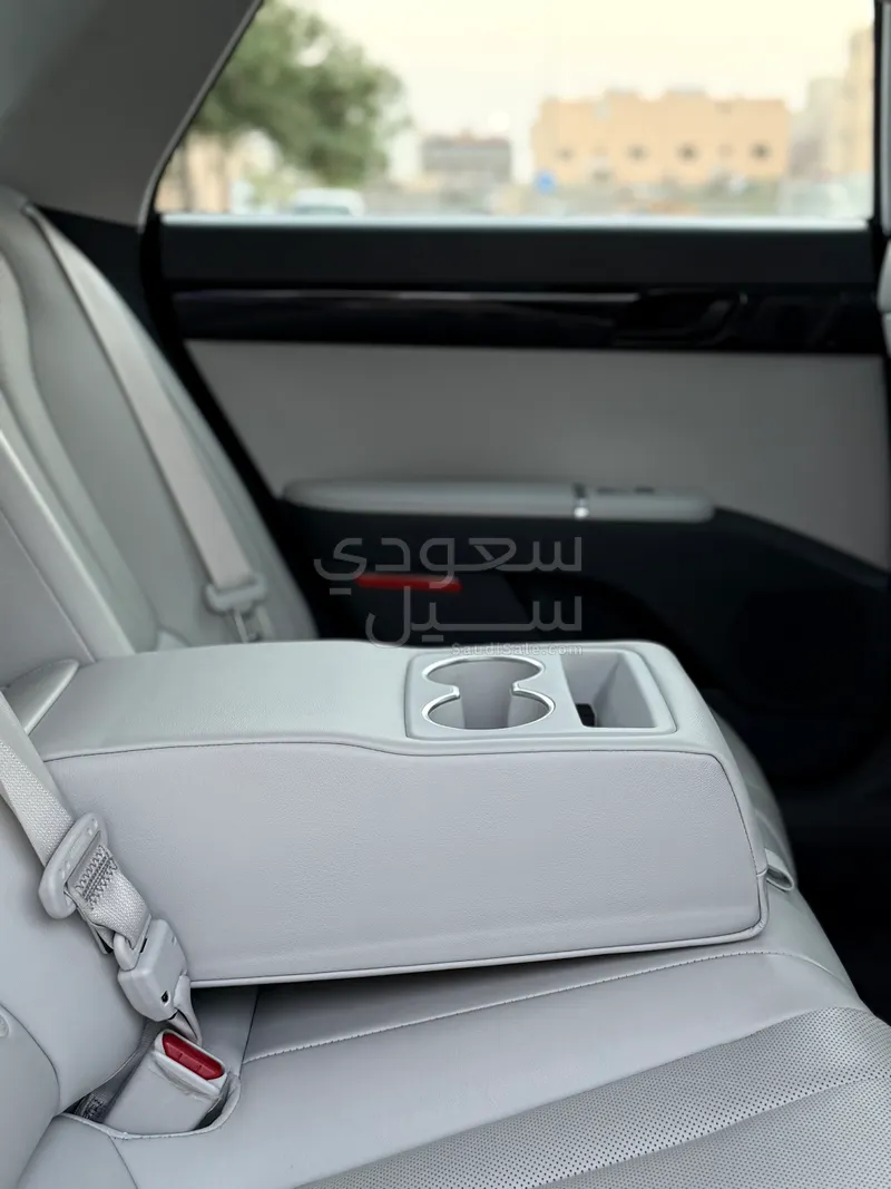 2023 Hyundai Azera Smart