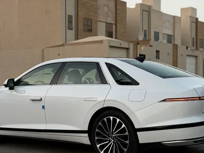 2023 Hyundai Azera Smart