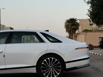 2023 Hyundai Azera Smart