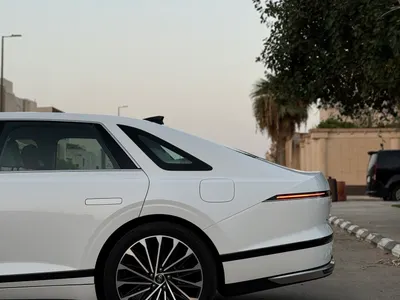 2023 Hyundai Azera Smart