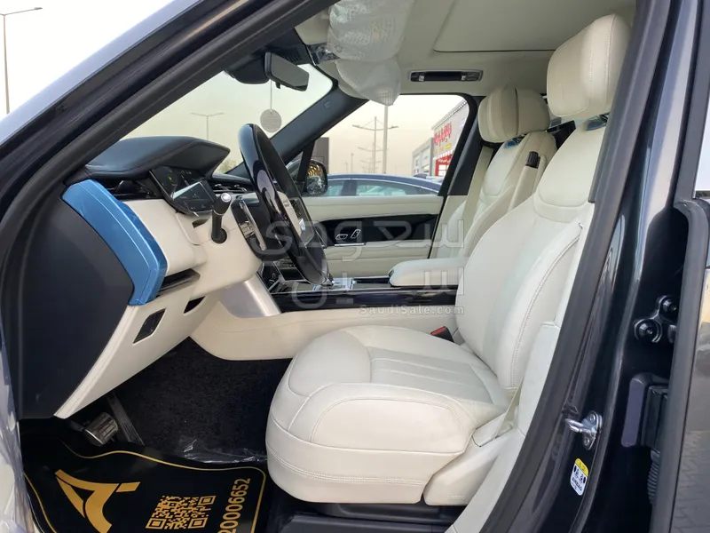 2025 Land Rover Range Rover Autobiography L