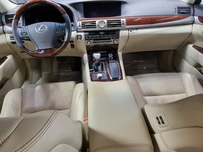 2015 Lexus LS 460