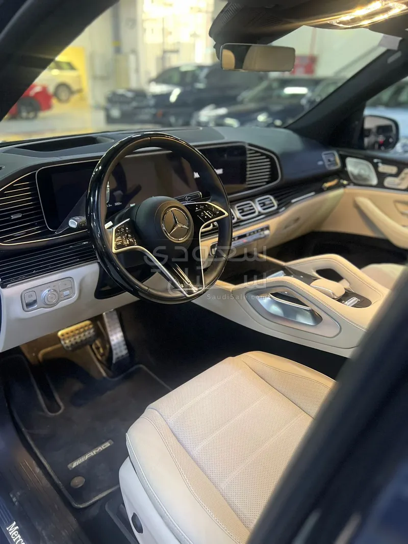 2025 Mercedes-Benz GLS 450