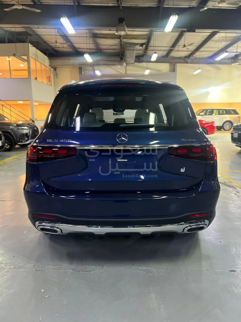 2025 Mercedes-Benz GLS 450