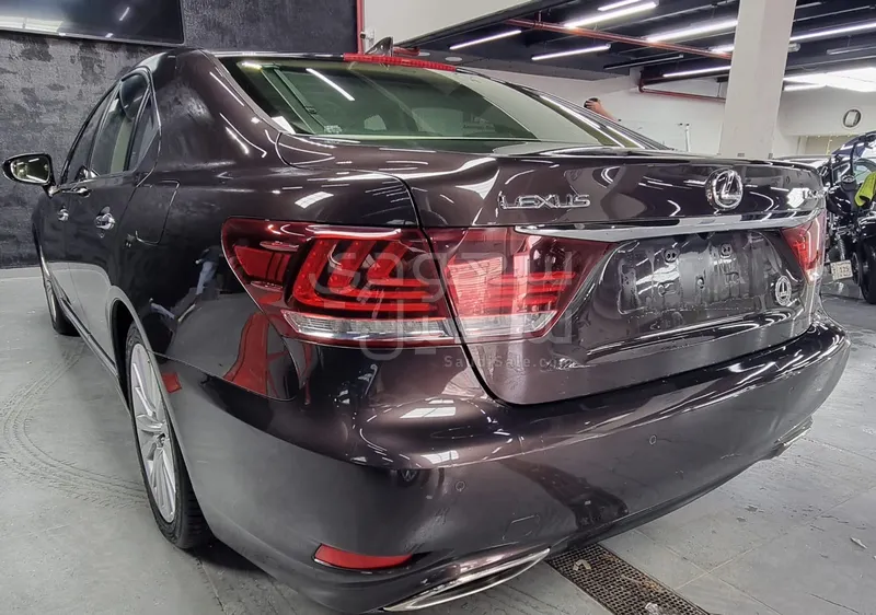 2015 Lexus LS 460