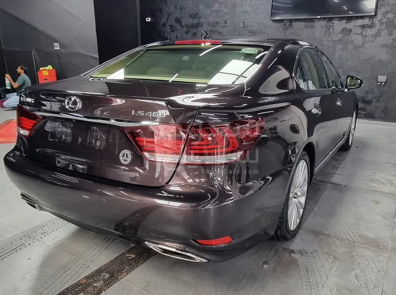2015 Lexus LS 460
