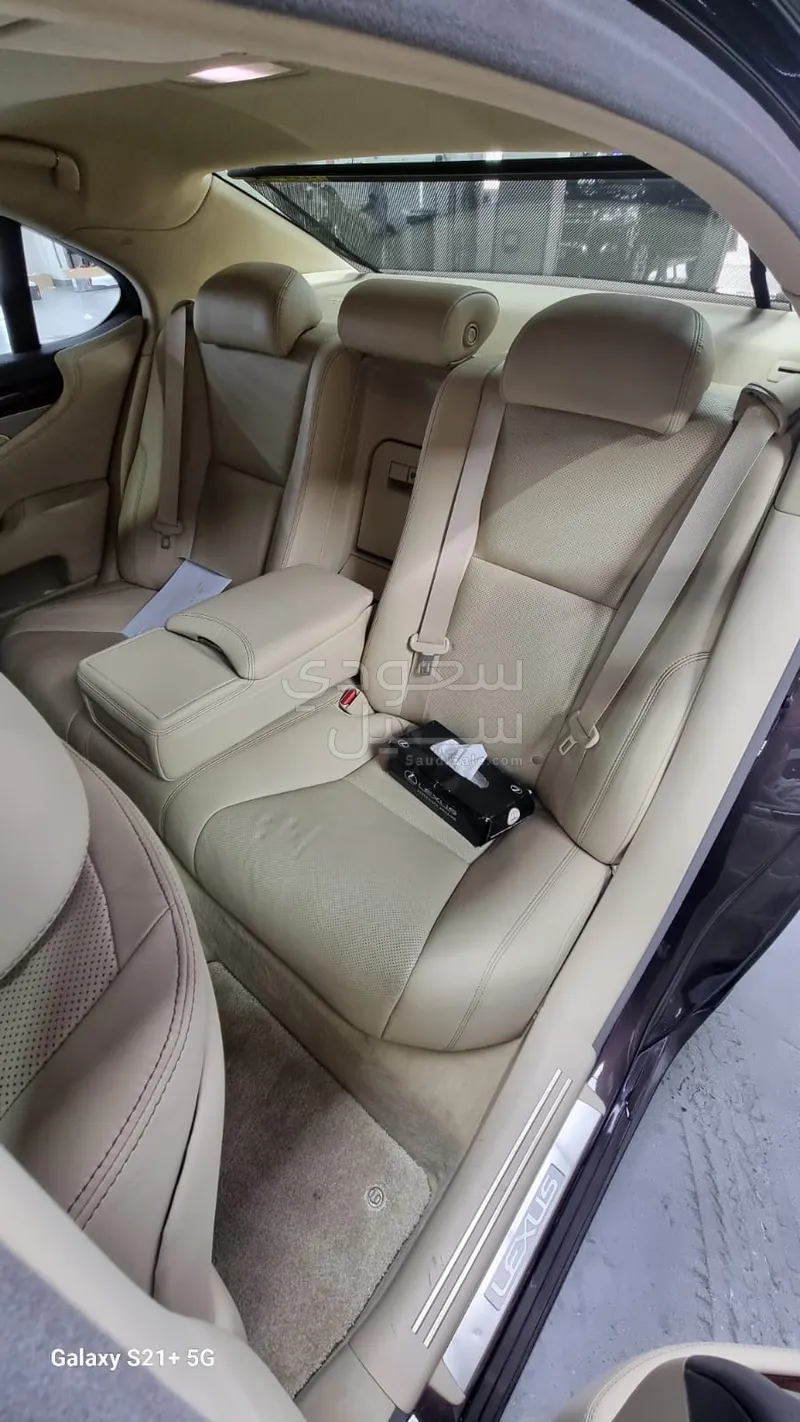 2015 Lexus LS 460