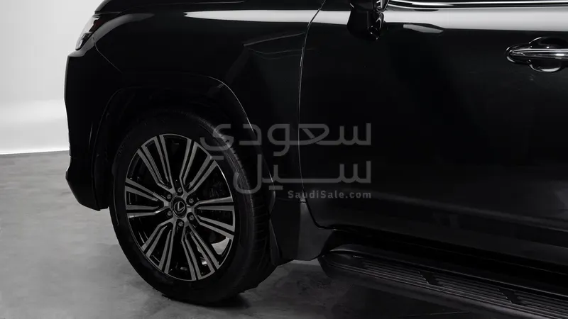 2023 Lexus LX 600