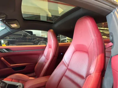 2021 Porsche 911 Carrera
