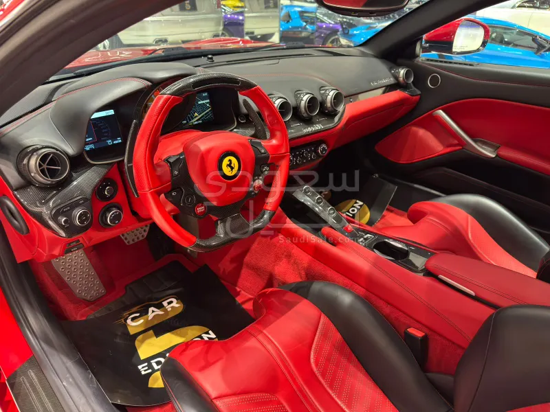 2015 Ferrari F12