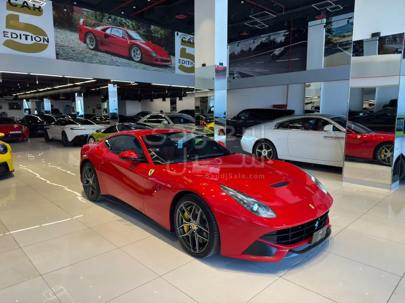 2015 Ferrari F12