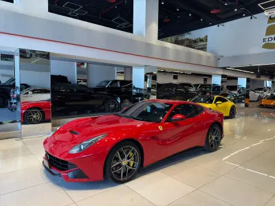 2015 Ferrari F12