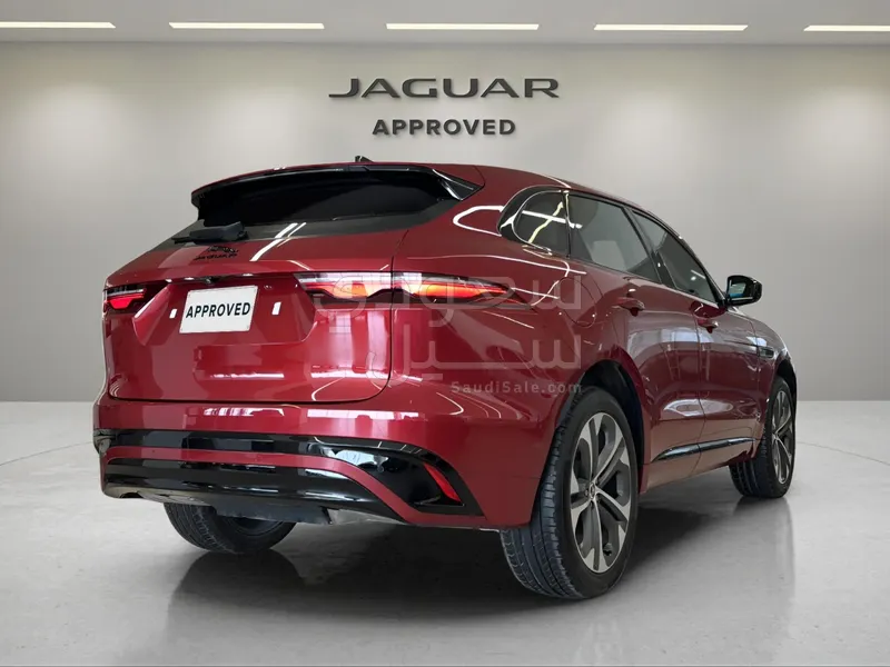 2024 Jaguar F-Pace R-DYNAMIC