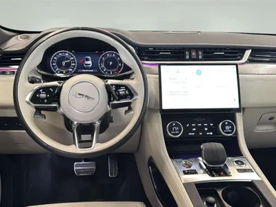 2024 Jaguar F-Pace R-DYNAMIC