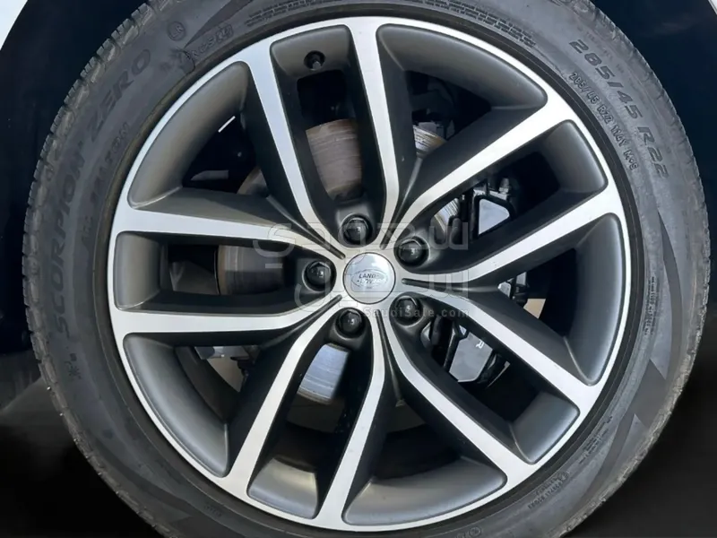 2025 Land Rover Range Rover Sport HSE