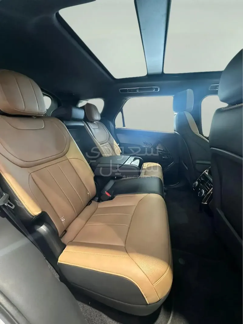 2025 Land Rover Range Rover Sport HSE
