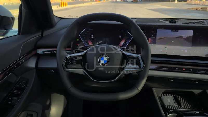 2026 BMW 5 Series 520i