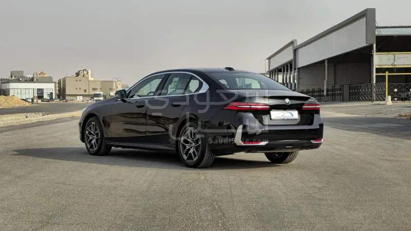 2026 BMW 5 Series 520i