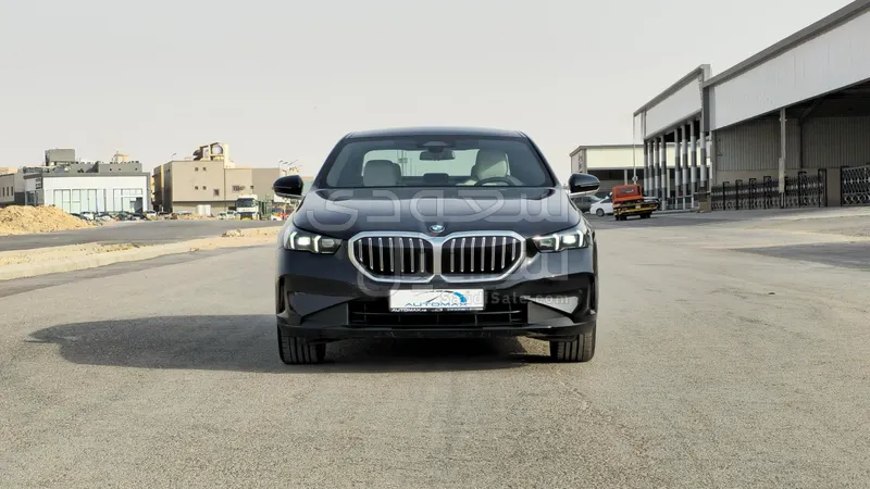 2026 BMW 5 Series 520i