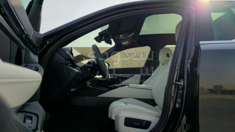 2026 BMW 5 Series 520i