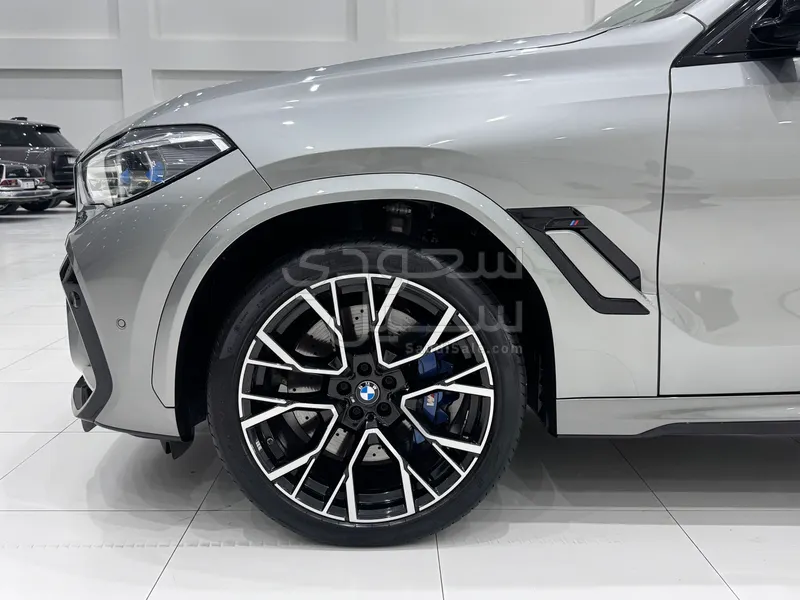 2021 BMW X Series 6M competition