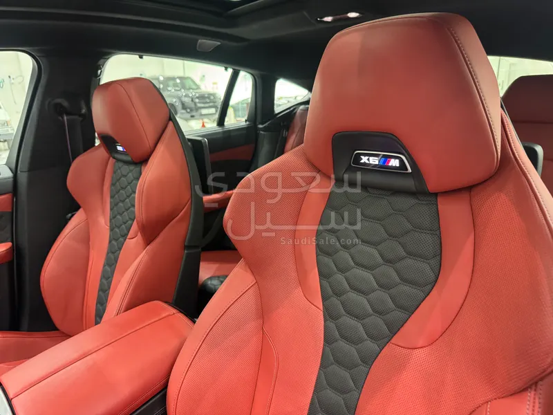 2021 BMW X Series 6M competition