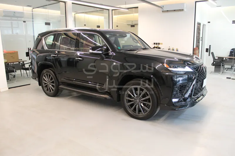 2025 Lexus LX 600