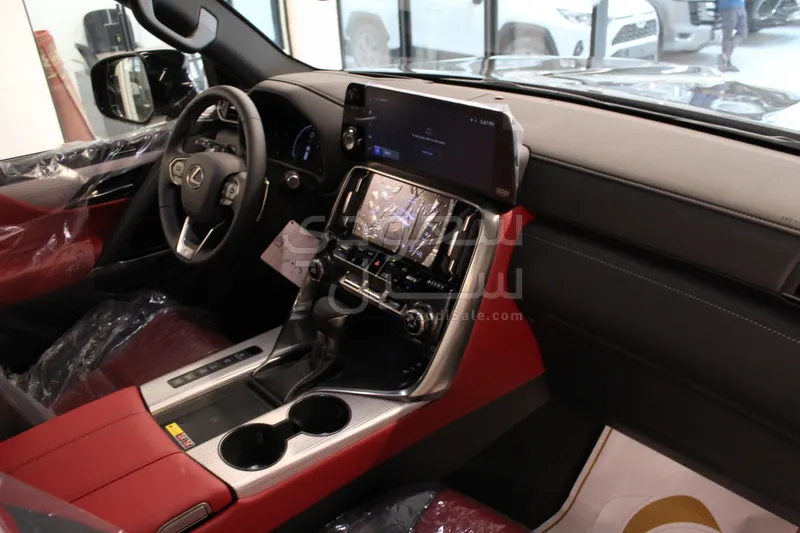 2025 Lexus LX 600