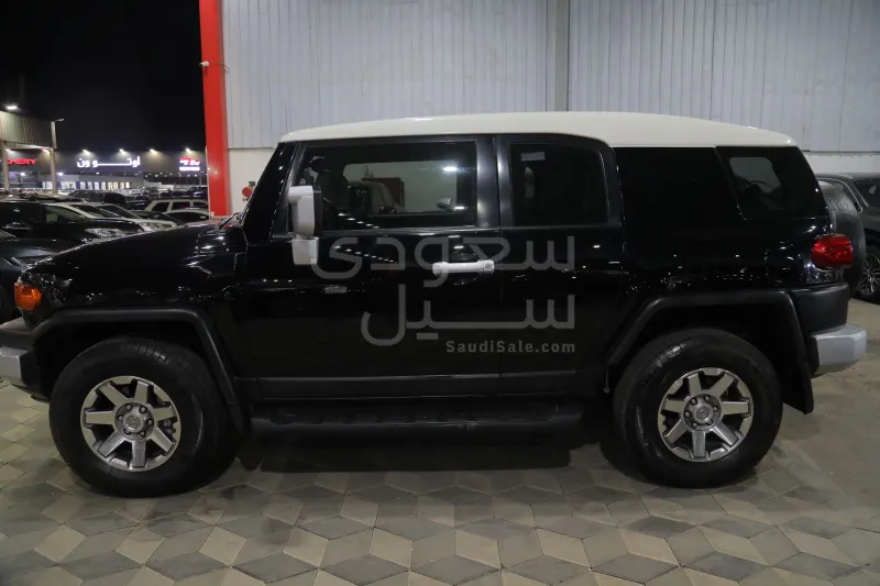 2014 Toyota FJ Cruiser 2