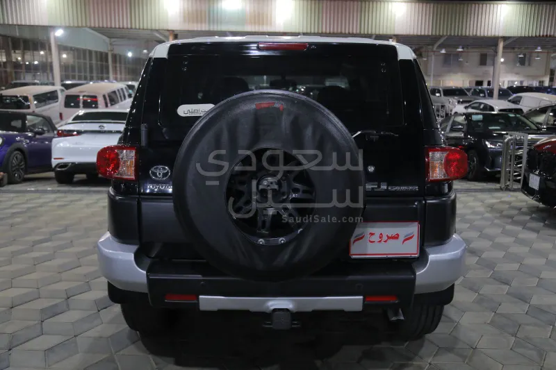 2014 Toyota FJ Cruiser 2