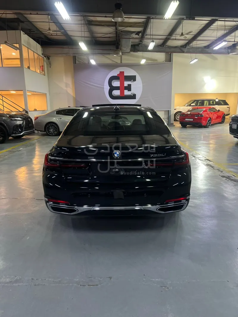 2022 BMW 7 Series 730Li