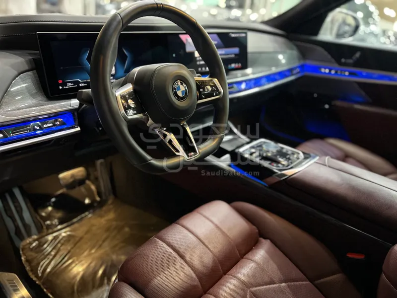 2023 BMW 7 Series 740Li
