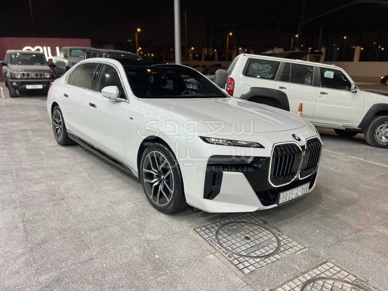 2023 BMW 7 Series 740Li