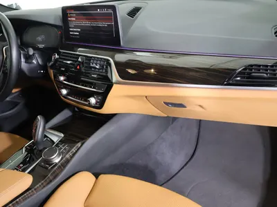 2023 BMW 5 Series 520i